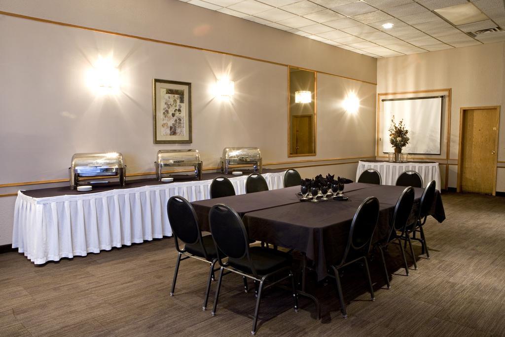 Heritage Inn Hotel & Convention Centre - Moose Jaw Restaurant foto